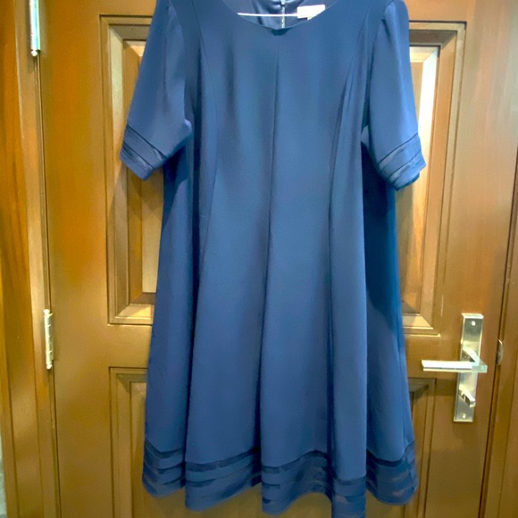 Beautiful navy cocktail length dress. PLUS SIZE